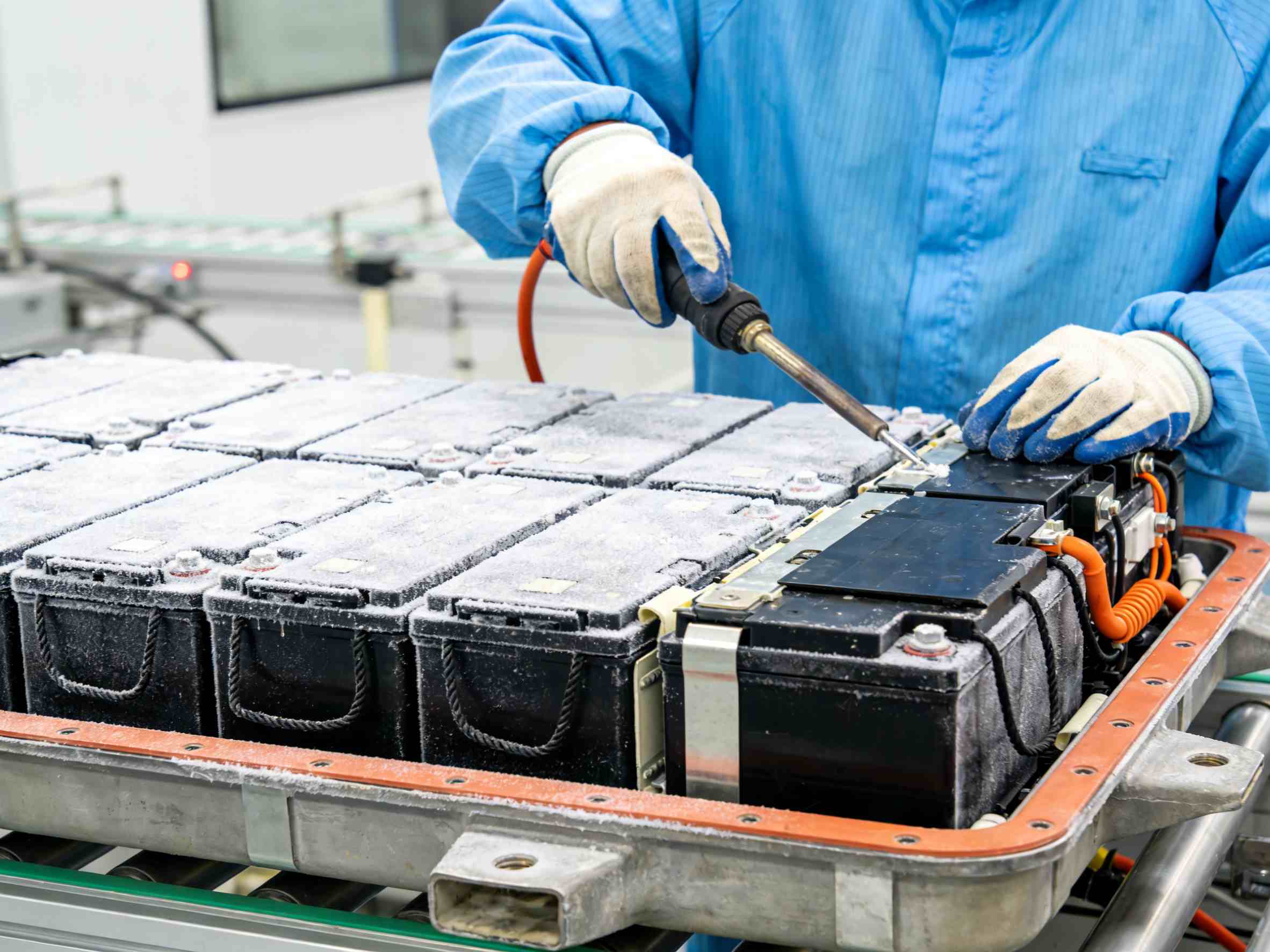 Standardized battery pack disassembly