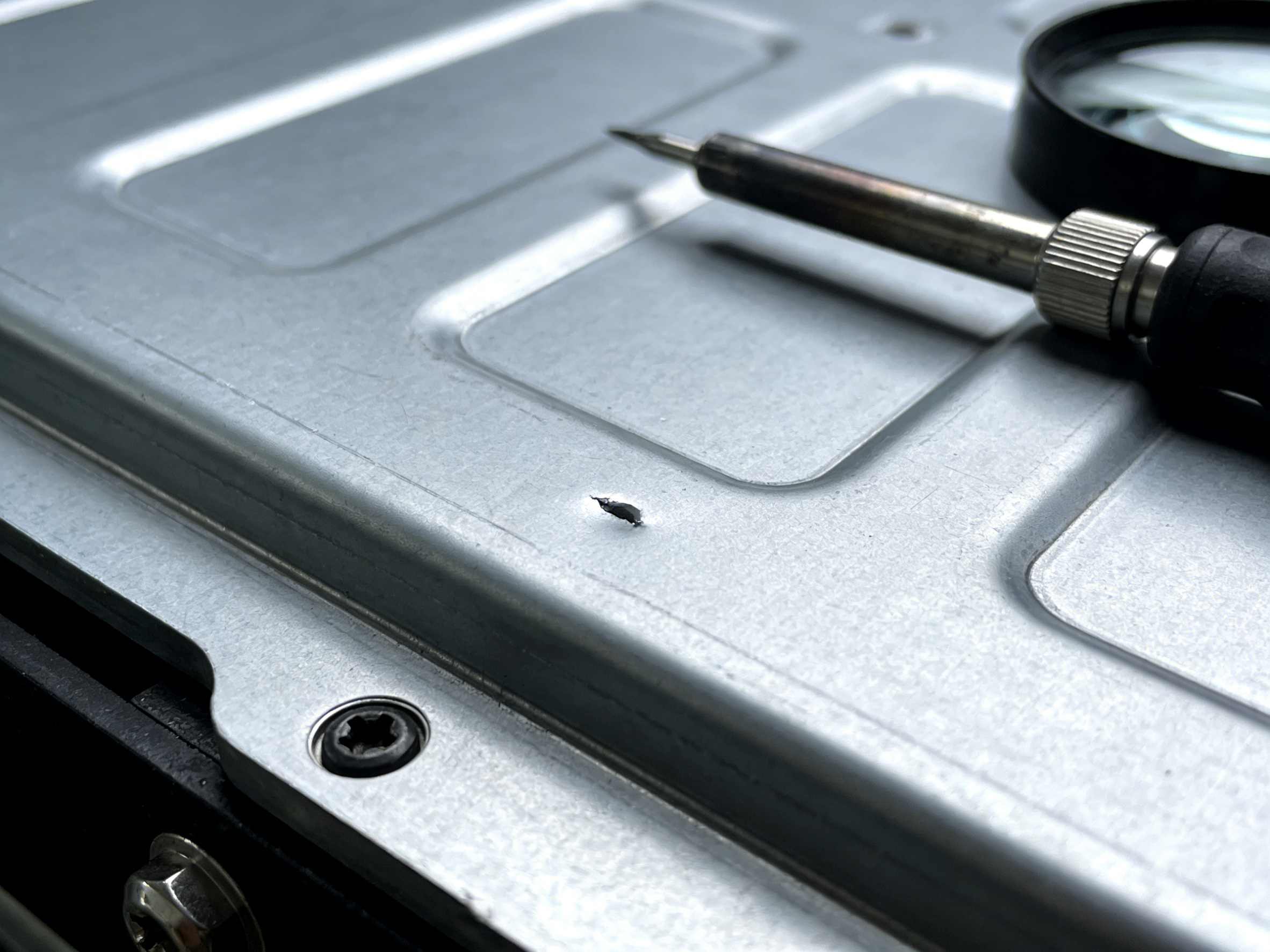 Aluminum alloy casing of power battery pack to be repaired