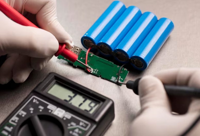 High-efficiency battery testing and maintenance instruments ensure accurate detection and safe repair.