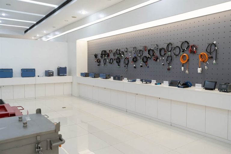 Precise battery capacity testing extends the lifespan of energy storage systems and ensures safety and stability.